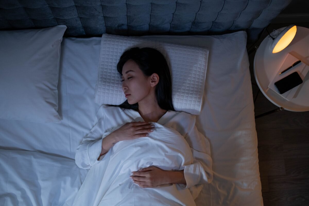 12 Tips on How to Sleep Better at Night